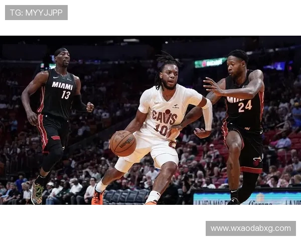 热火对阵骑士维特斯表现引发球迷热议与期待