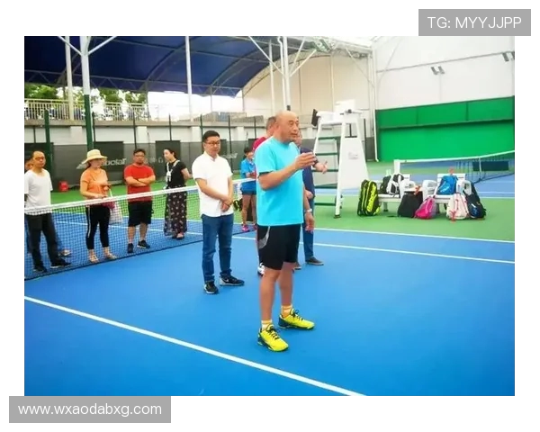 科学网球团队协作训练方法探索与实践提升运动表现的有效策略 科学网球团队协作训练方法探索与实践提升运动表现的有效策略