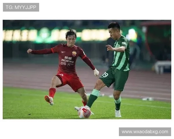 杭州足球队在大师赛中的强劲表现与战术分析探讨